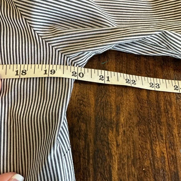Elliot Lauren | Pinstripe Collarless Button Down Shirt with Lantern Sleeve - Picture 7 of 8